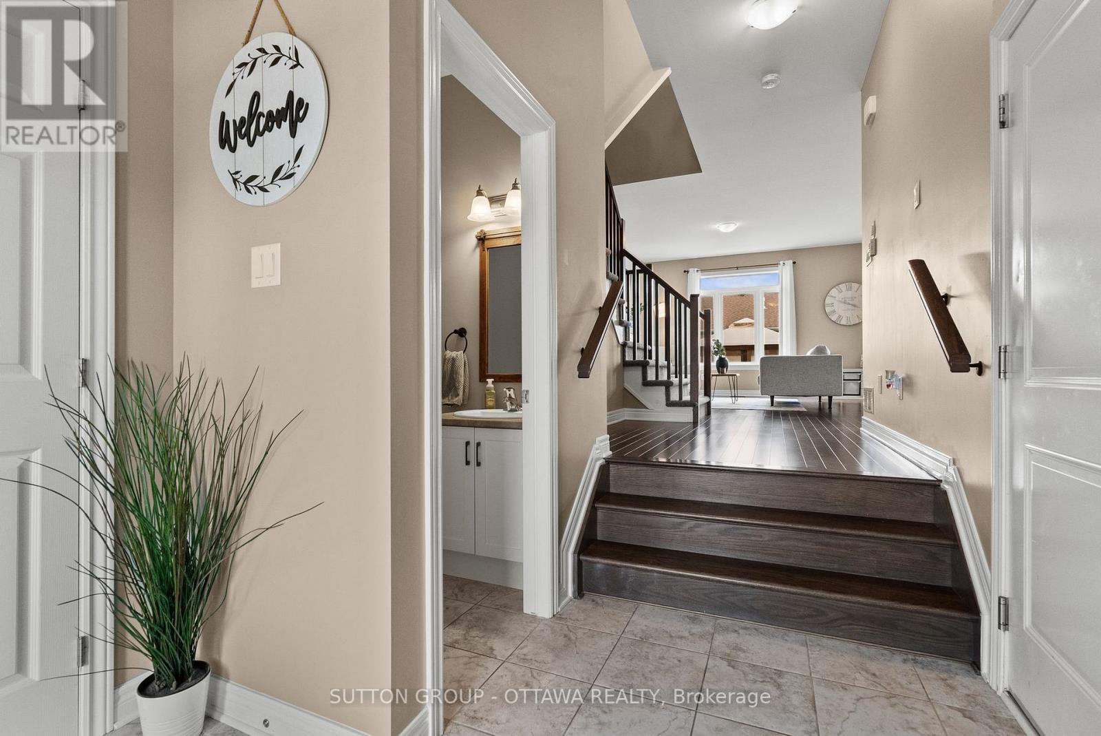 42 Peever Place, Carleton Place, Ontario  K7C 0K7 - Photo 4 - X13097772