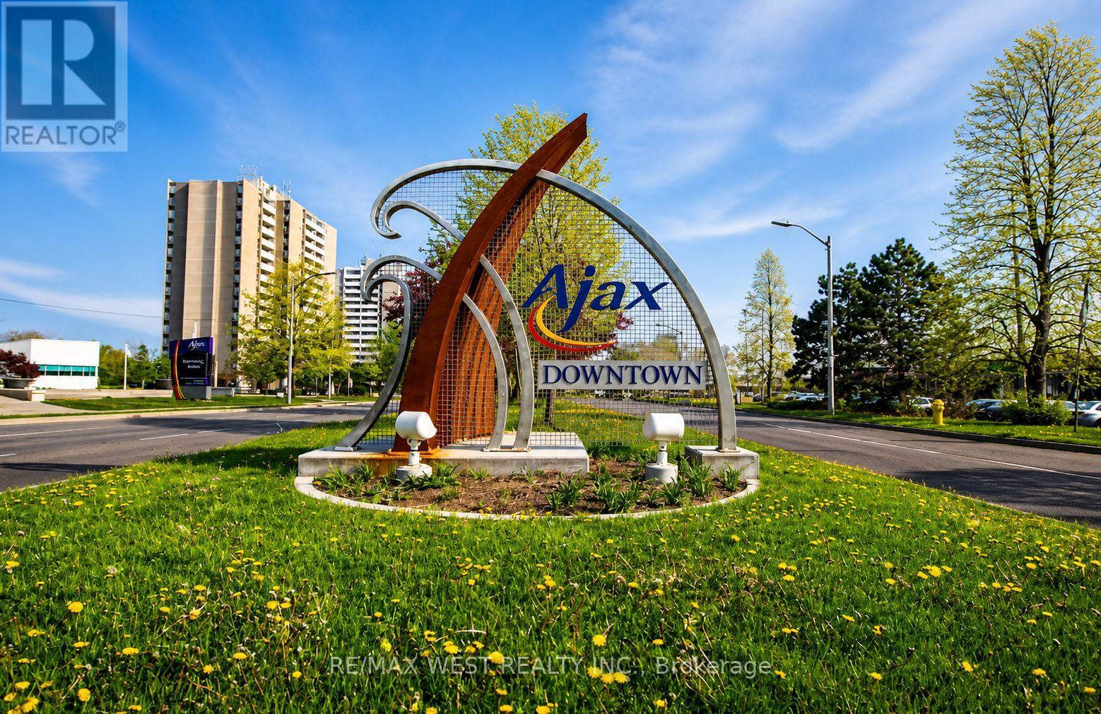 11 Pine Street, Ajax, Ontario  L1S 1X8 - Photo 36 - E13095964