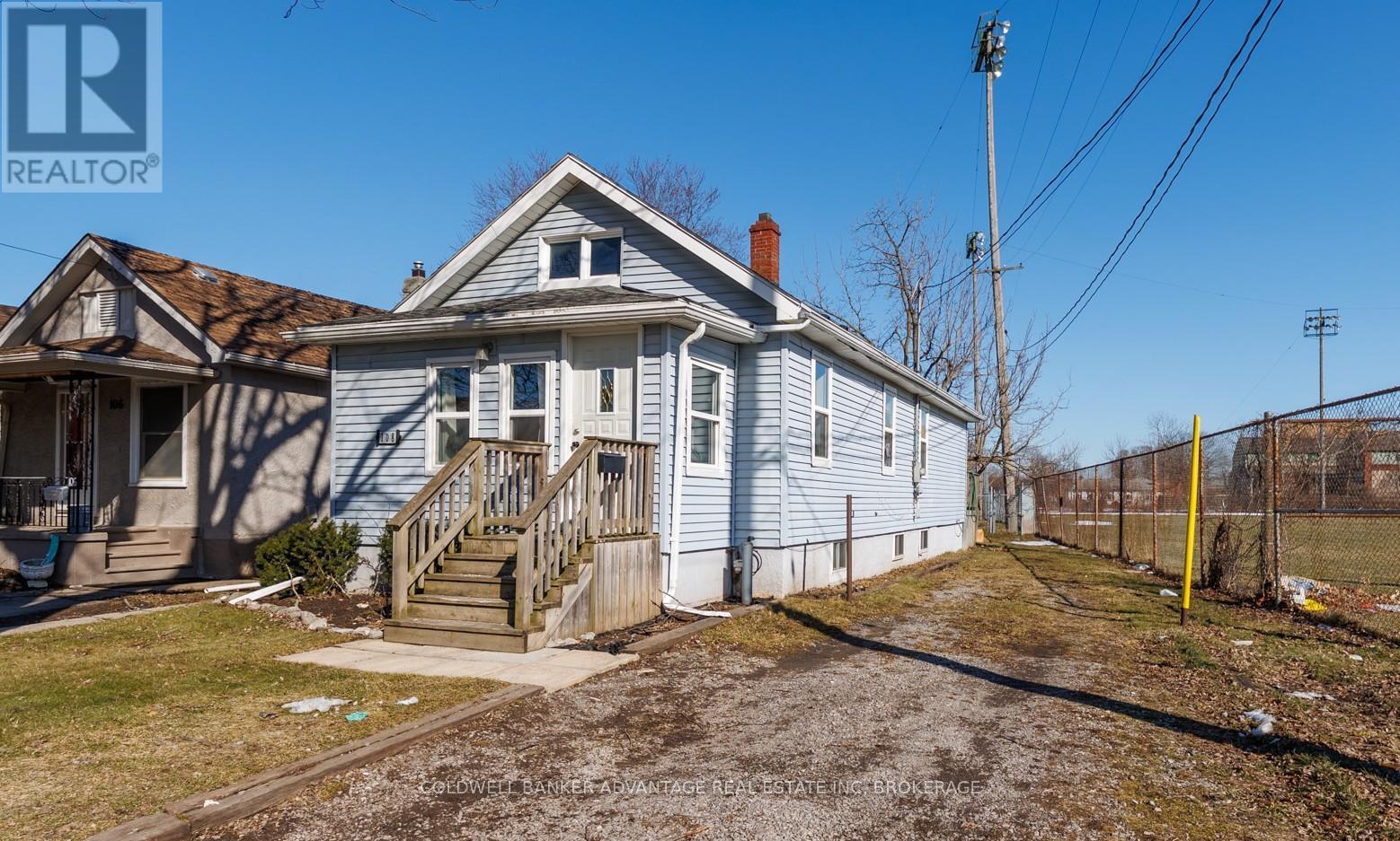 108 BURGAR STREET, Welland, Ontario