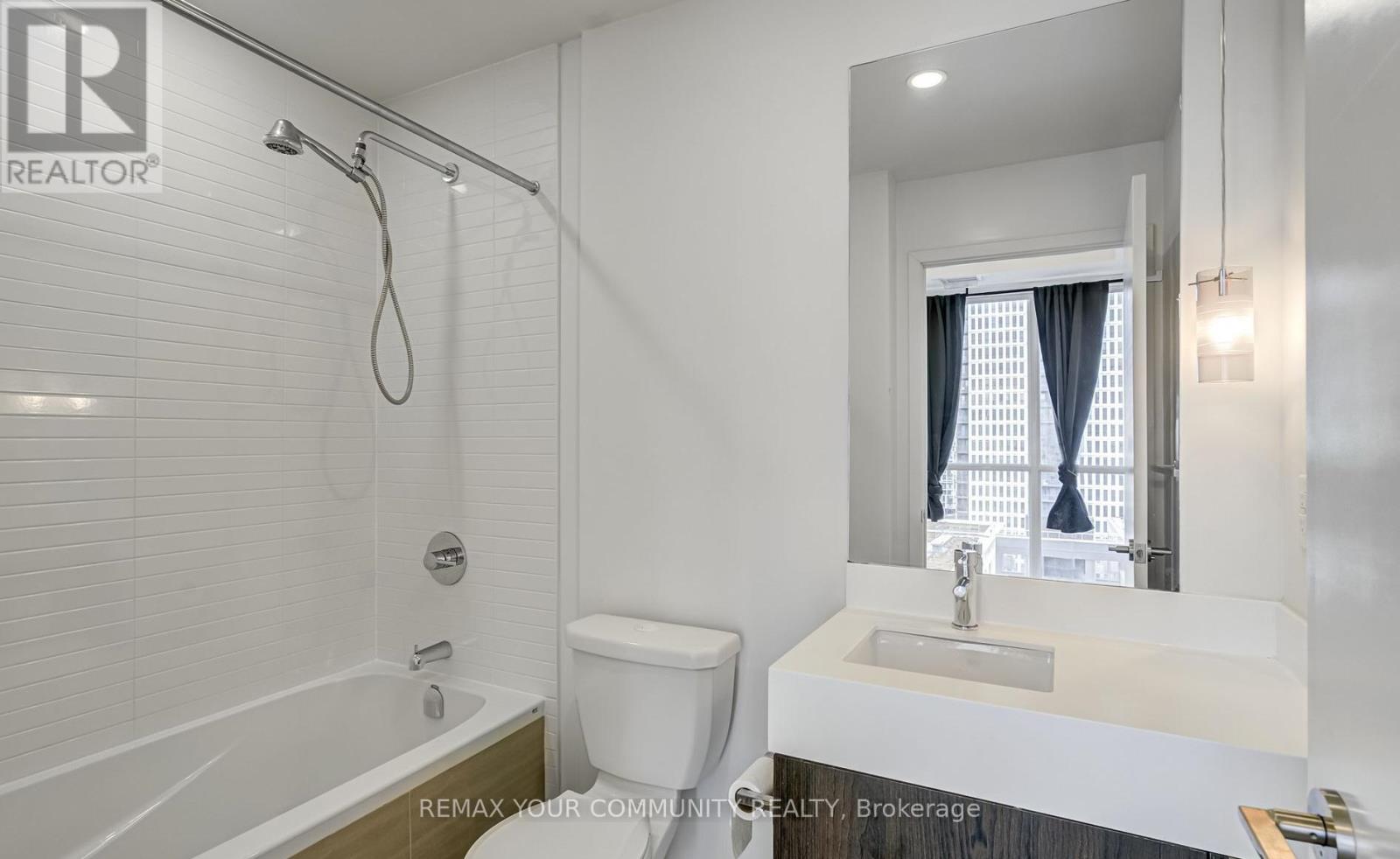 1309 - 200 Sackville Street, Toronto, Ontario  M5A 0C4 - Photo 12 - C13097488