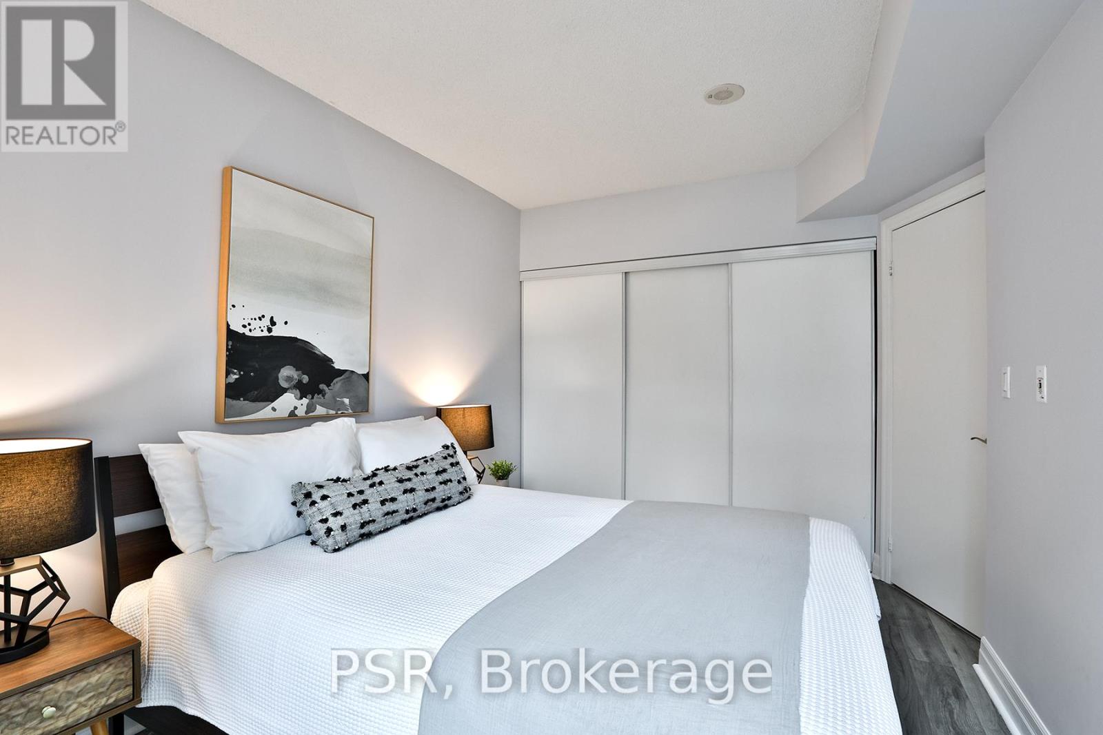 1011 - 8 Scollard Street, Toronto, Ontario  M5R 1M2 - Photo 17 - C13097636