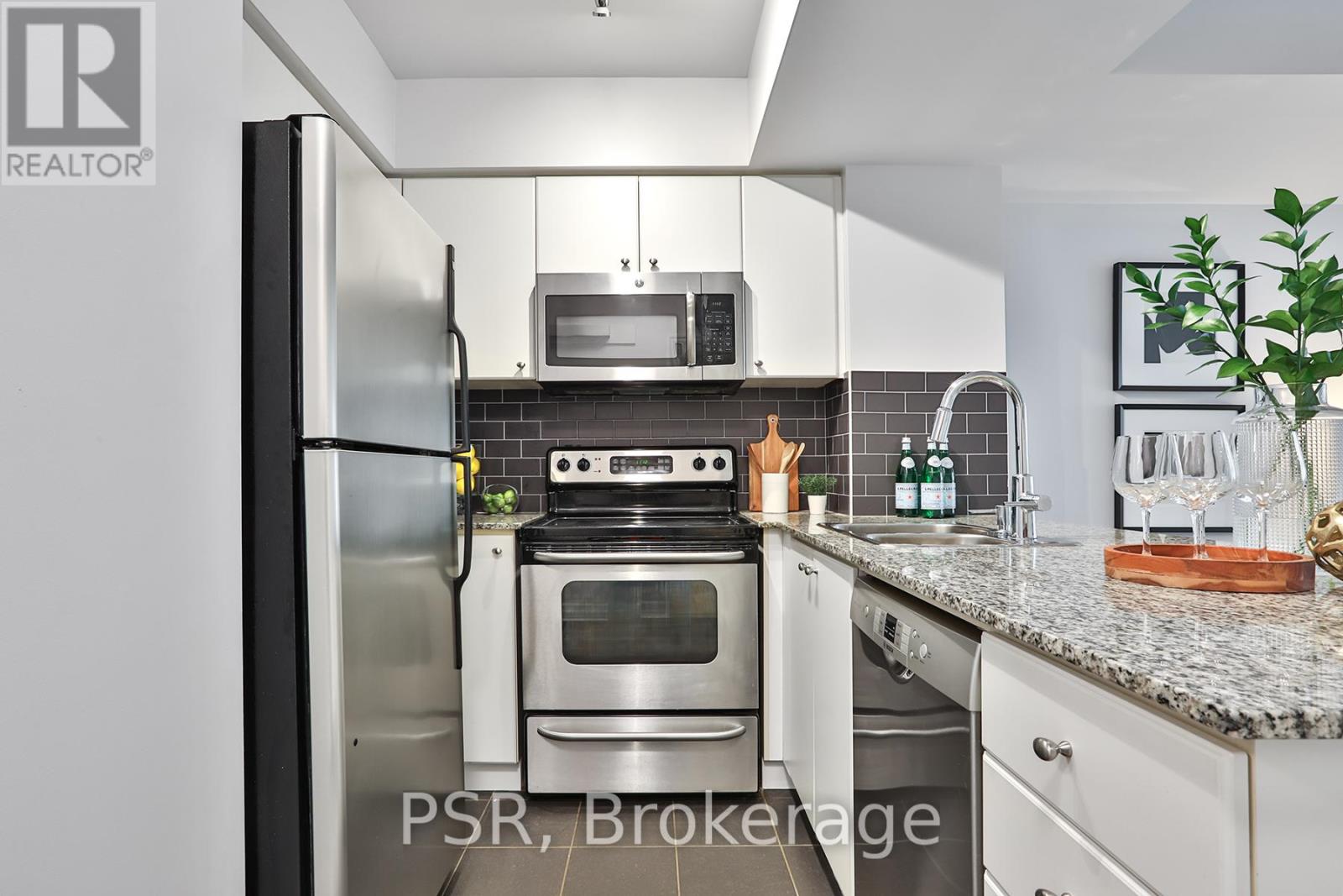 1011 - 8 Scollard Street, Toronto, Ontario  M5R 1M2 - Photo 4 - C13097636