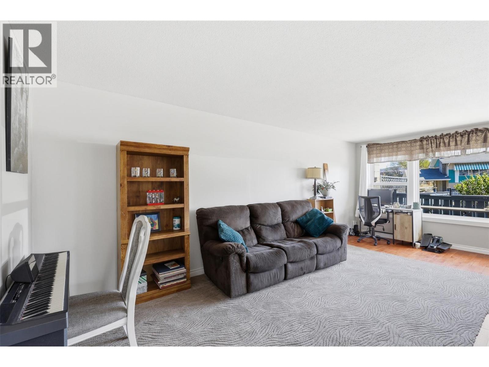 143 Cedar Street, Kamloops, British Columbia  V2B 1G2 - Photo 3 - 10384502