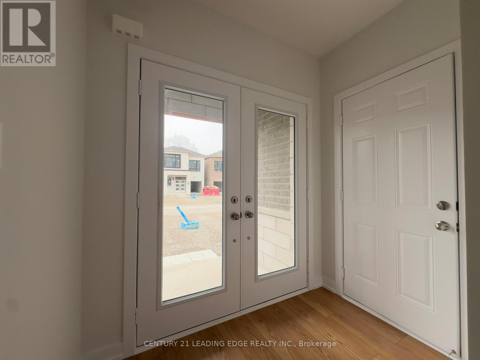 66 Danielle Moore Circle, Toronto, Ontario  M1P 0G9 - Photo 3 - E13097612