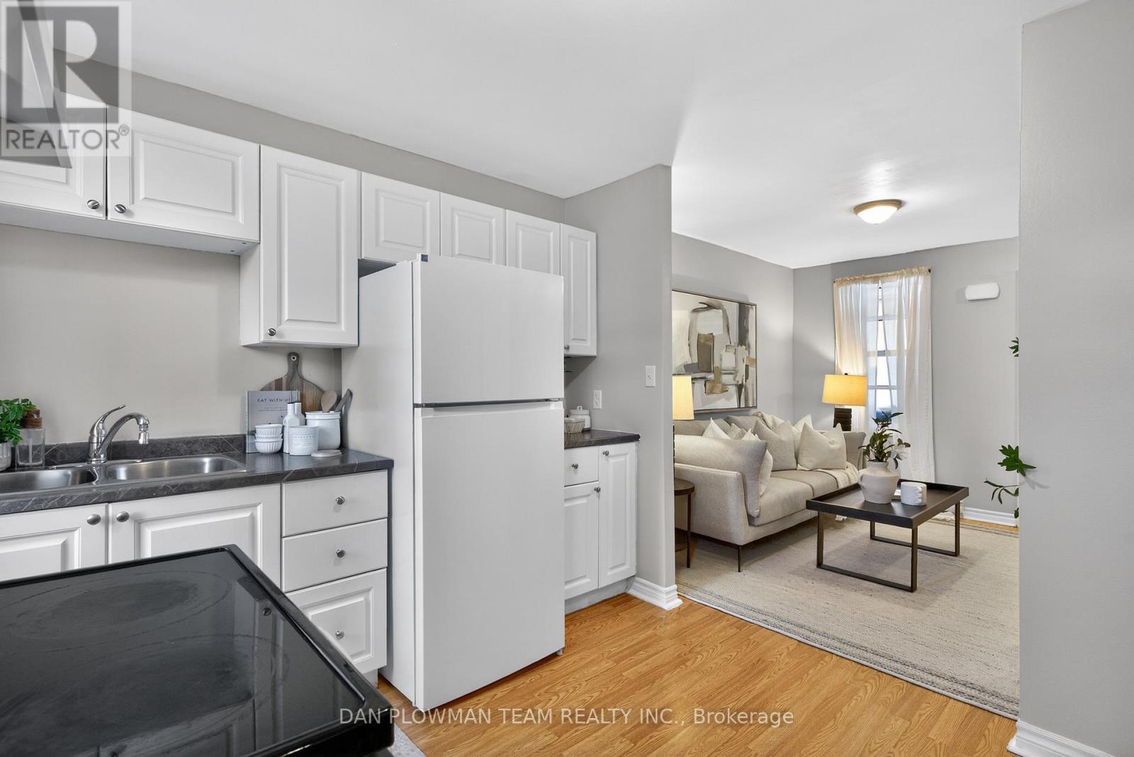114 Olive Avenue, Oshawa, Ontario  L1H 2P2 - Photo 4 - E13097638