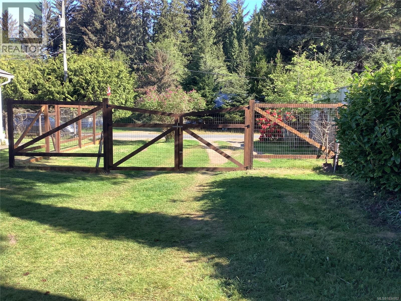 115 Rupert Ave, Sointula, British Columbia  V0N 3E0 - Photo 3 - 1034952