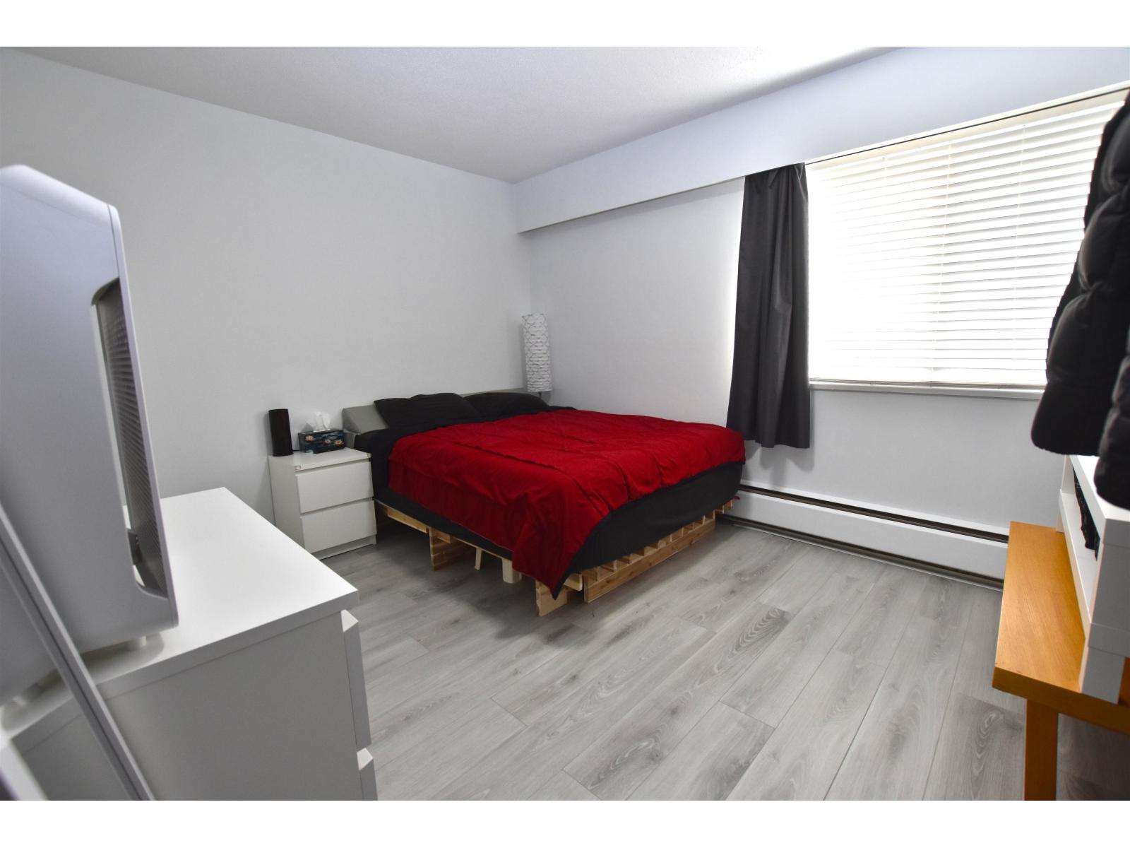 201 1320 Fir Street, White Rock, British Columbia  V4B 4B2 - Photo 5 - R3120658