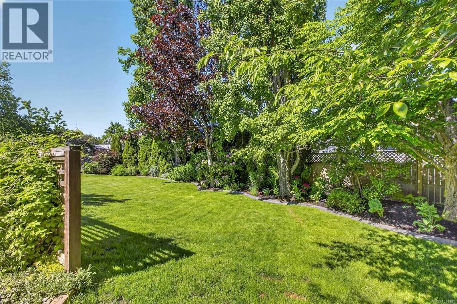 684 Hudson Rd, Campbell River, British Columbia  V9H 1R9 - Photo 38 - 1034981