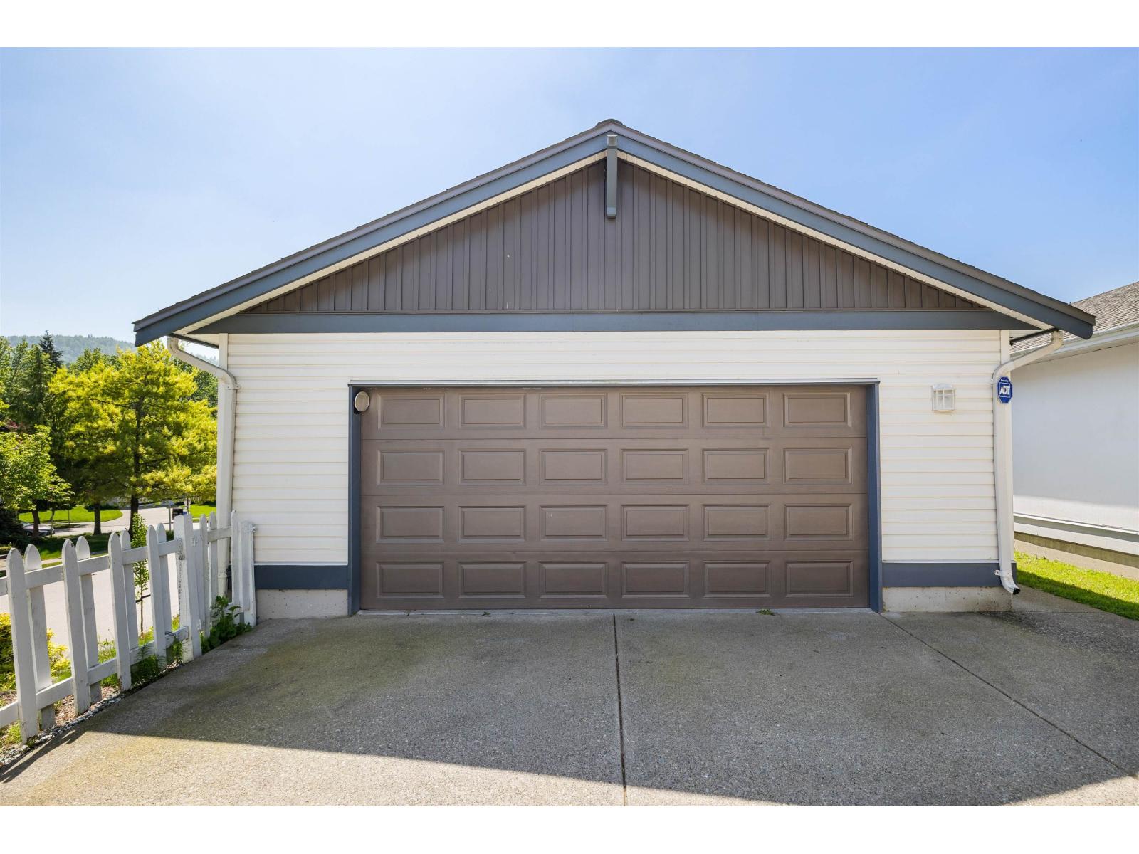4330 Bill Reid Terrace, Abbotsford, British Columbia  V3G 3C2 - Photo 5 - R3120598