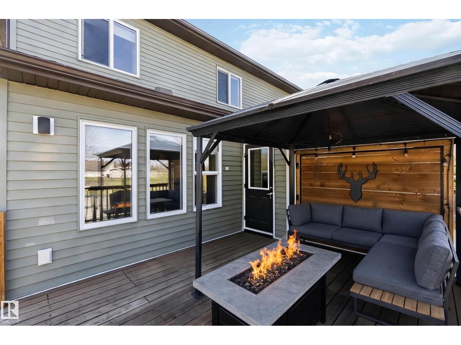 1825 Westerra Lo, Stony Plain, Alberta  T7Z 0L8 - Photo 3 - E4486304