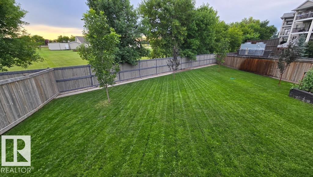 1825 Westerra Lo, Stony Plain, Alberta  T7Z 0L8 - Photo 4 - E4486304