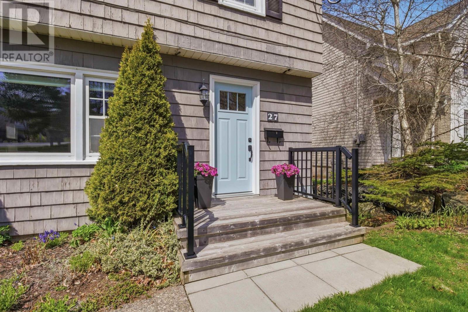 27 Springvale Avenue, Halifax, Nova Scotia  B3N 2A3 - Photo 4 - 202610054
