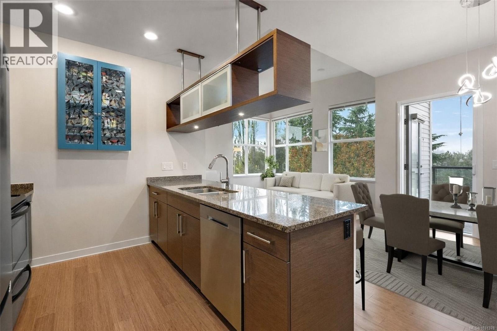 404 4394 West Saanich Rd, Saanich, British Columbia  V8Z 0B5 - Photo 4 - 1031378