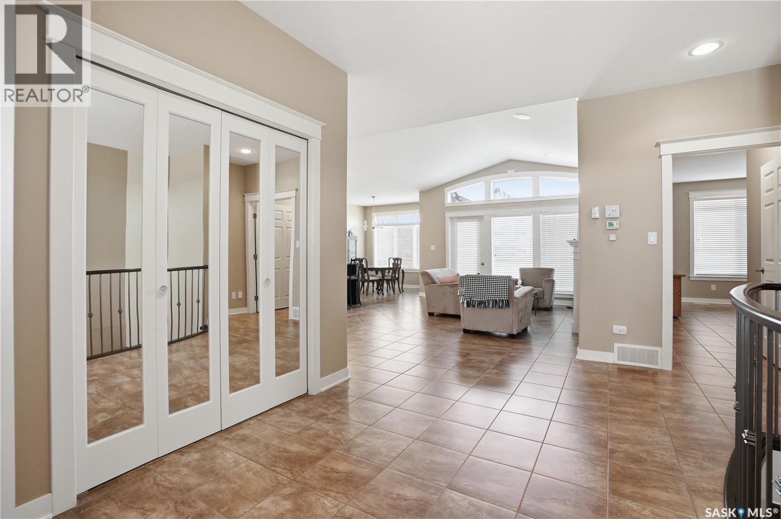 211 Trimble Lane, Saskatoon, Saskatchewan  S7W 0C9 - Photo 2 - SK035246