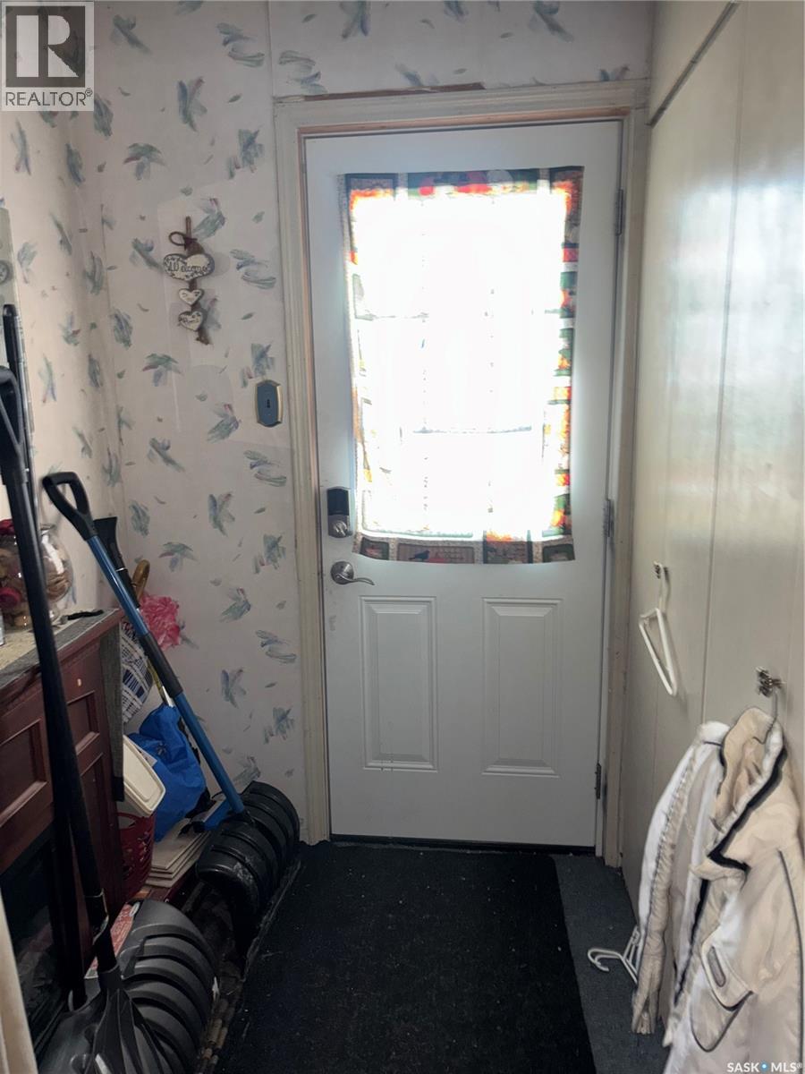 906 Weldon Avenue, Saskatoon, Saskatchewan  S7M 2V6 - Photo 5 - SK035178