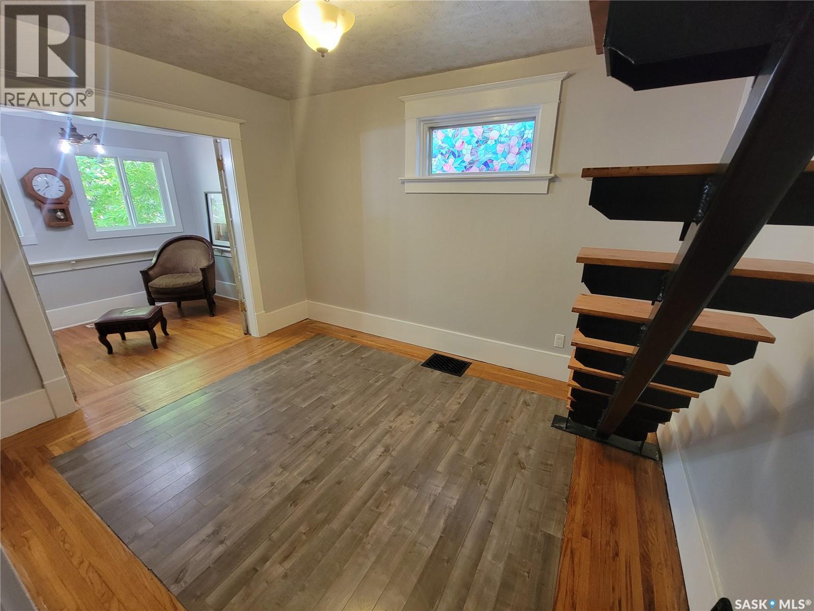 1162 104th Street, North Battleford, Saskatchewan  S9A 1N6 - Photo 3 - SK035152