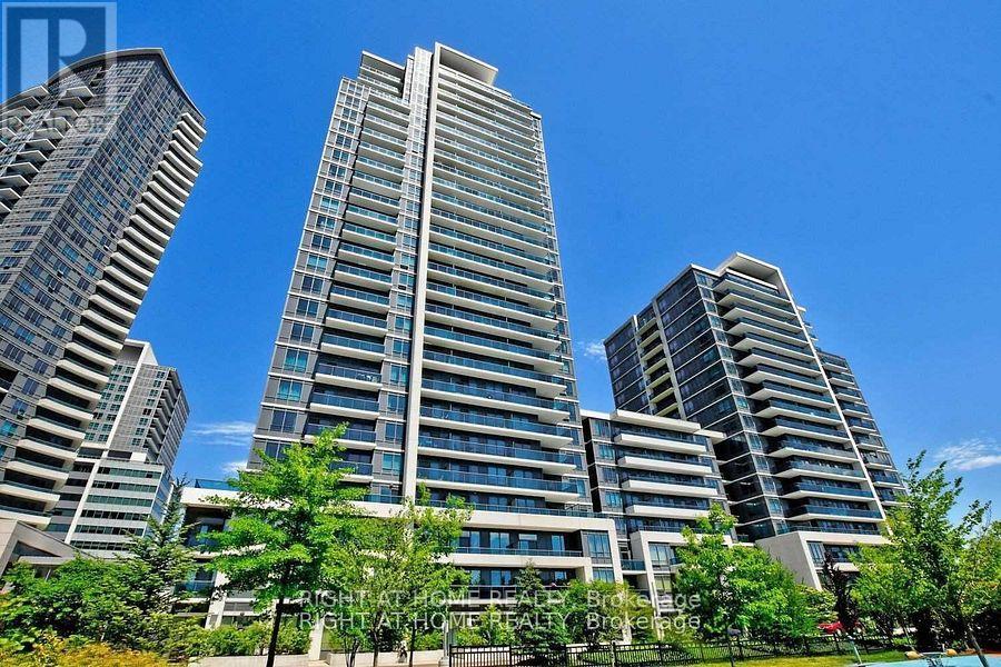 7165 YONGE STREET, Markham, Ontario