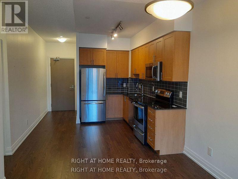 7165 Yonge Street, Markham, Ontario  L3T 0C9 - Photo 5 - N13097520