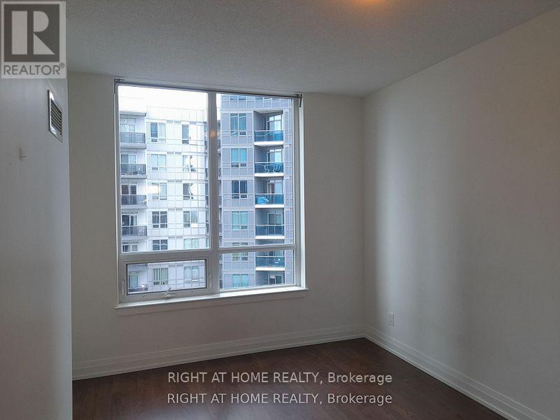7165 Yonge Street, Markham, Ontario  L3T 0C9 - Photo 8 - N13097520