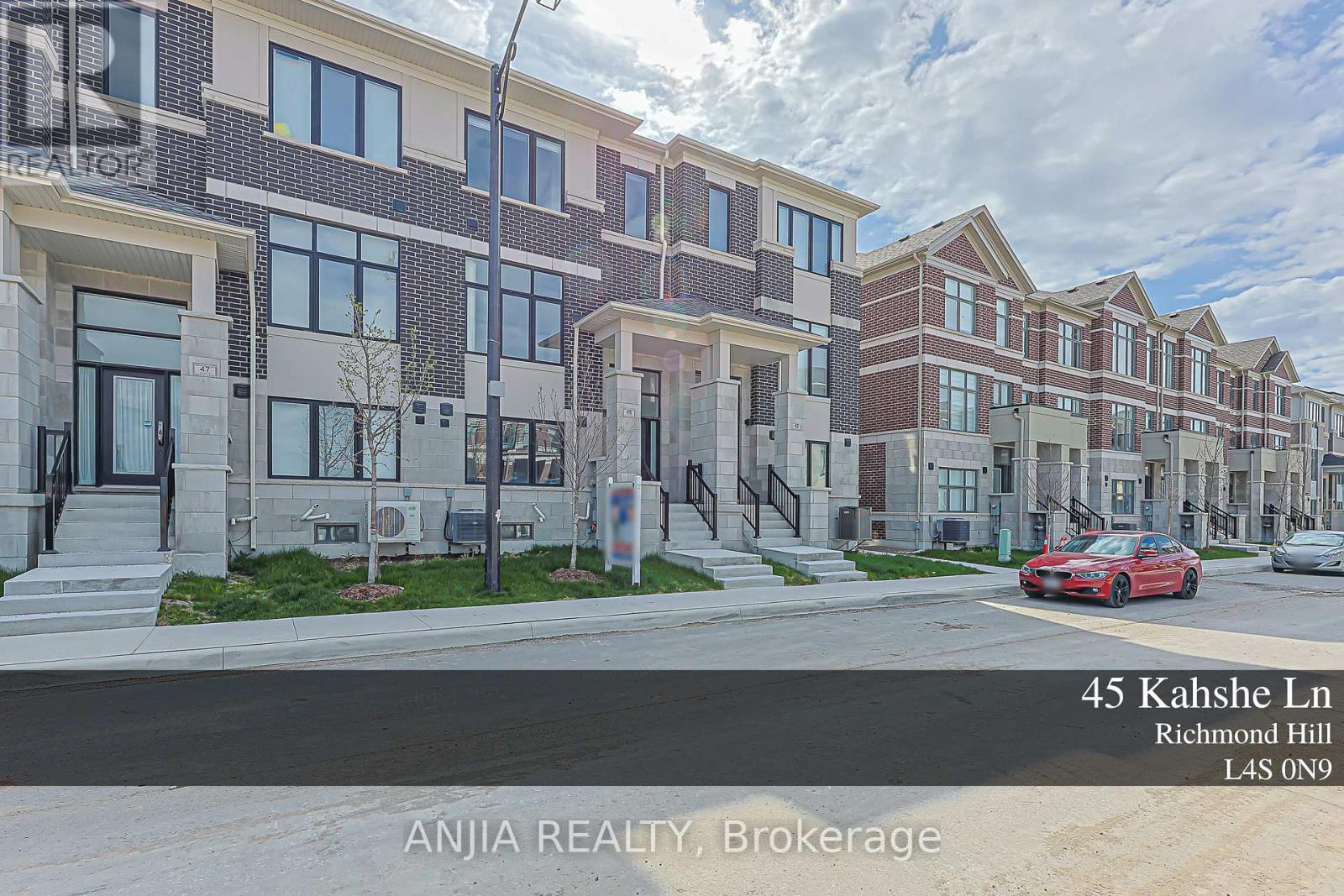 45 Kahshe Lane W, Richmond Hill, Ontario  L4S 0N9 - Photo 2 - N13097624