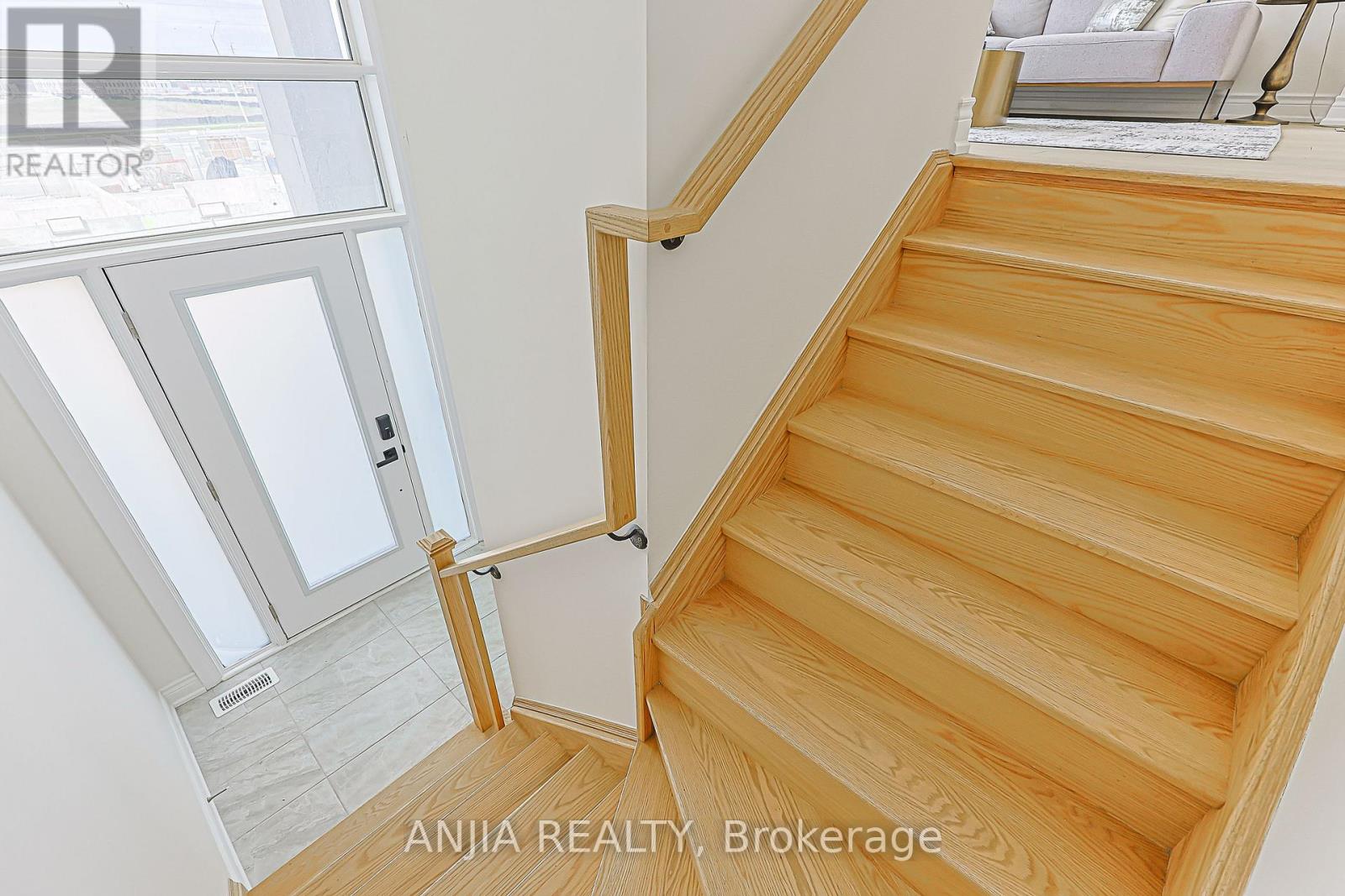 45 Kahshe Lane W, Richmond Hill, Ontario  L4S 0N9 - Photo 4 - N13097624