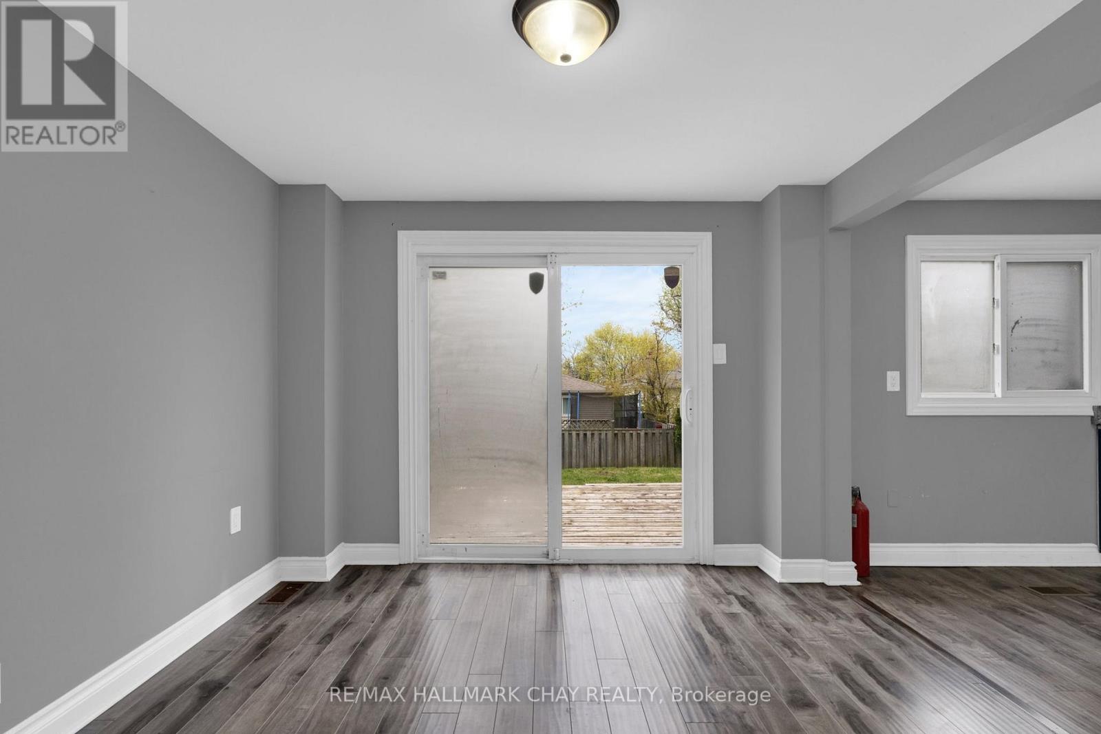 61 Corbett Drive, Barrie, Ontario  L4M 5V6 - Photo 12 - S13097756