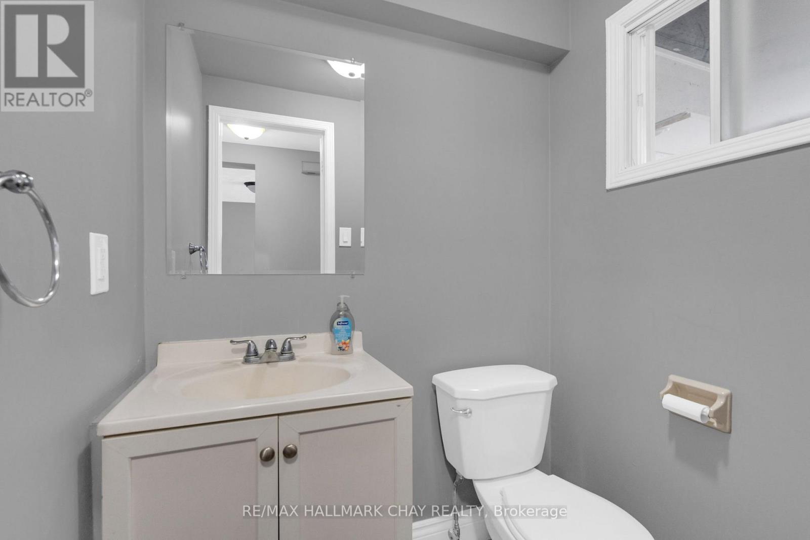 61 Corbett Drive, Barrie, Ontario  L4M 5V6 - Photo 7 - S13097756