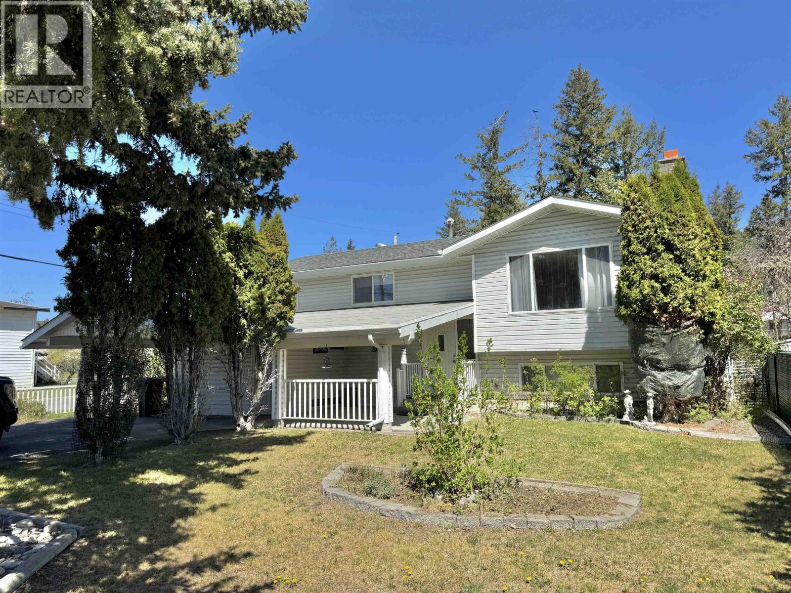 1154 Latin Avenue, Williams Lake, British Columbia  V2G 2J9 - Photo 1 - R3120885