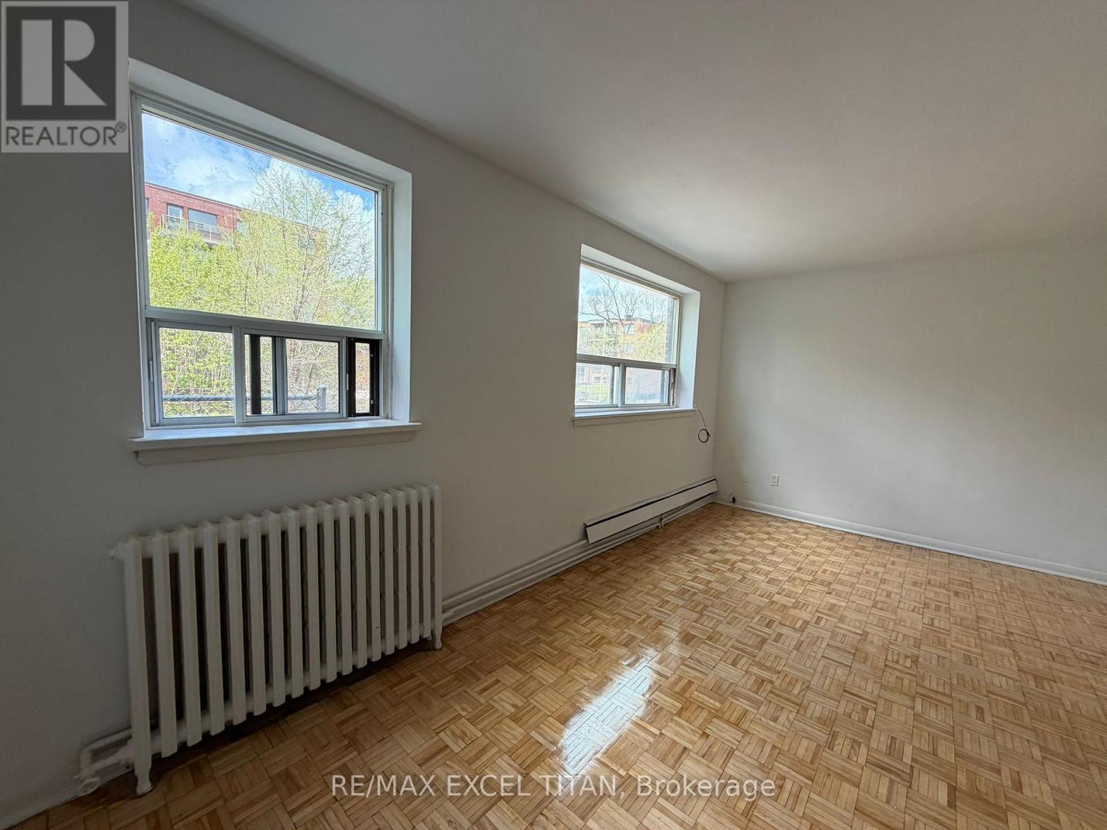 106 - 4 Hill Heights Road, Toronto, Ontario  M8Y 1Z1 - Photo 8 - W12997004