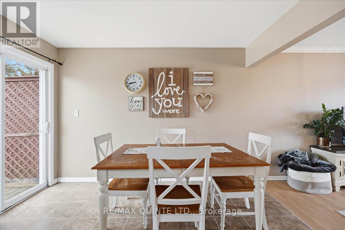 4 Harbourview Crescent, Prince Edward County, Ontario  K0K 3L0 - Photo 10 - X12883804