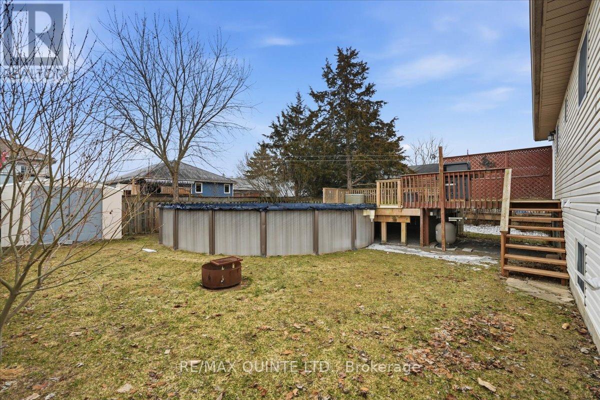 4 Harbourview Crescent, Prince Edward County, Ontario  K0K 3L0 - Photo 35 - X12883804