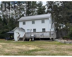 35 PARADISE ROAD, South Algonquin, Ontario
