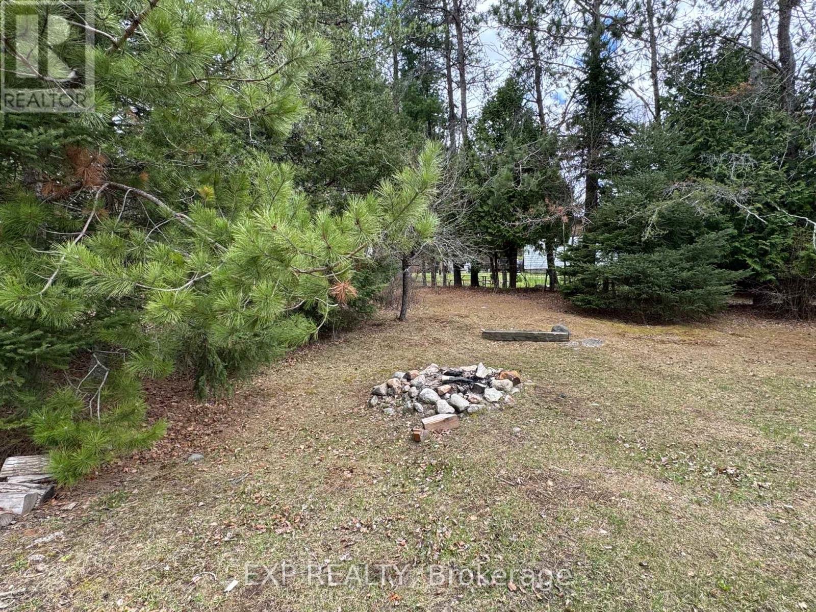 35 Paradise Road, South Algonquin, Ontario  K0J 2M0 - Photo 5 - X12908830