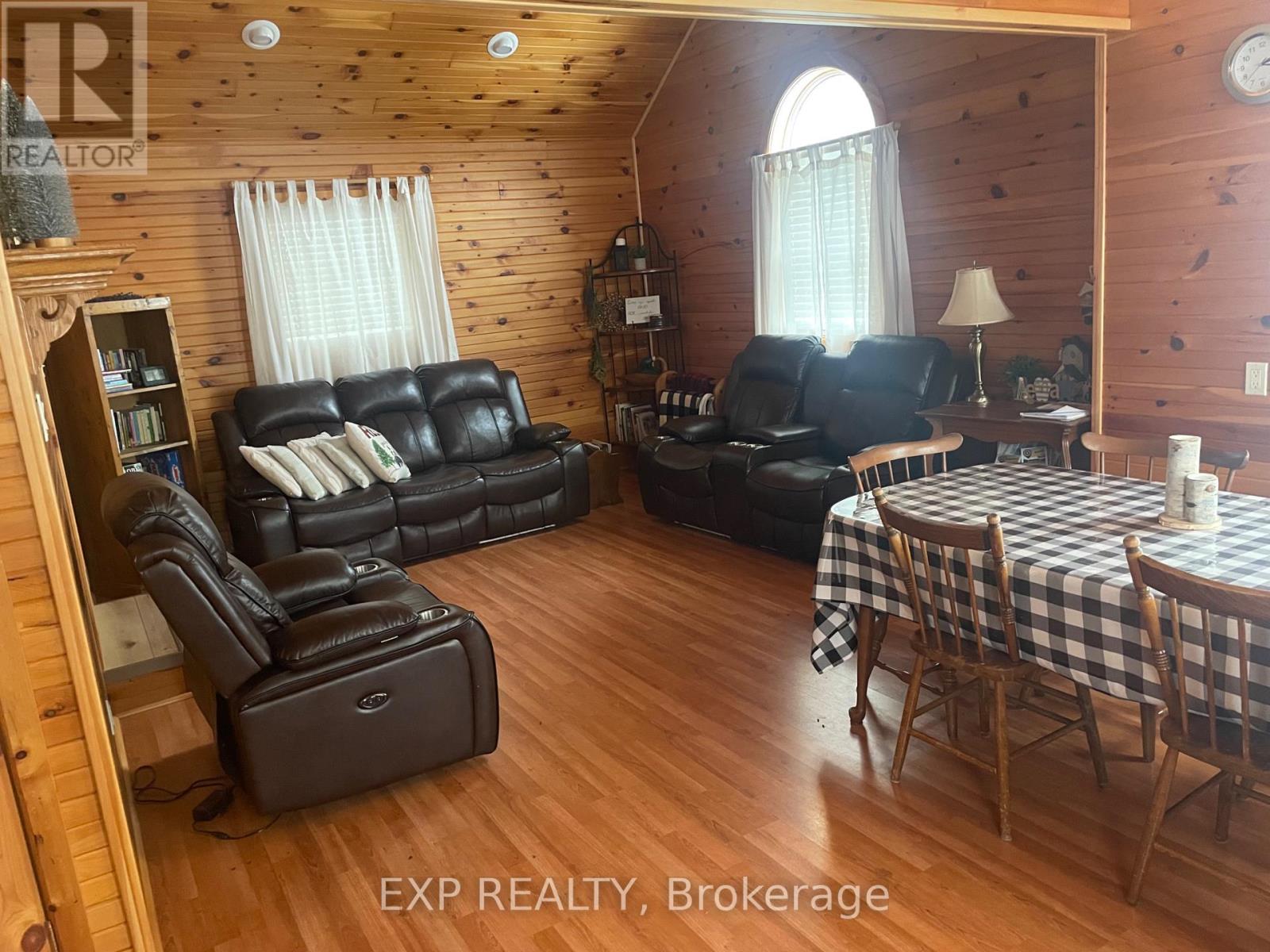 35 Paradise Road, South Algonquin, Ontario  K0J 2M0 - Photo 9 - X12908830