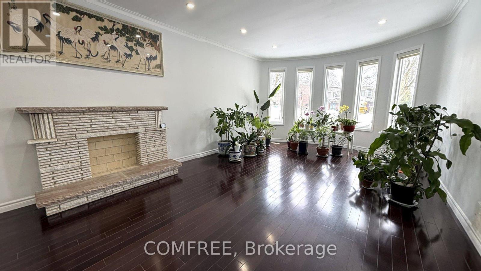 23 Janus Court, Toronto, Ontario  M2H 1S3 - Photo 4 - C12900602