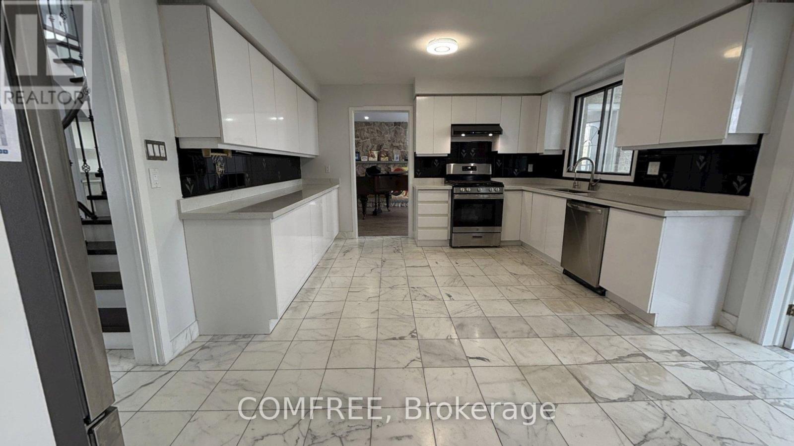 23 Janus Court, Toronto, Ontario  M2H 1S3 - Photo 7 - C12900602