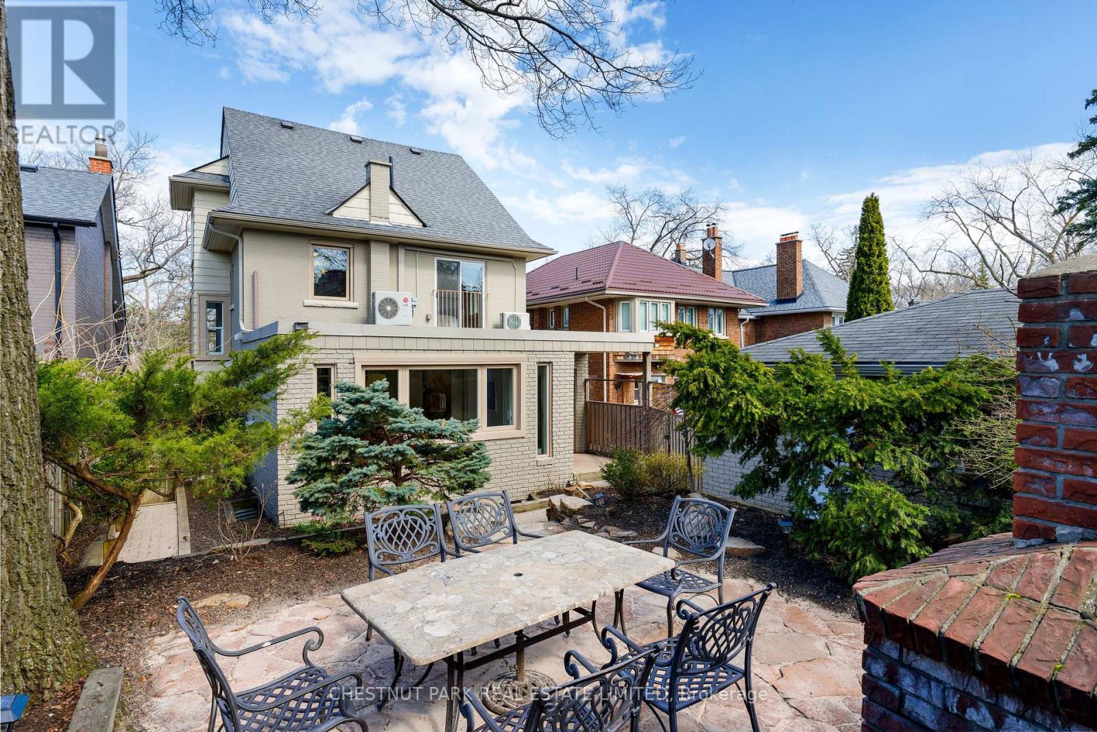179 Glendonwynne Road, Toronto, Ontario  M6P 3E8 - Photo 36 - W13097540