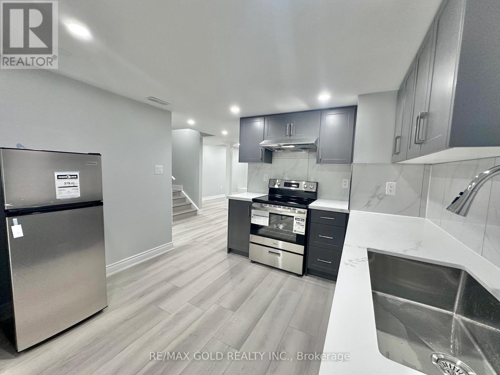 Bsmt - 555 Settlers Road W, Oakville, Ontario  L6M 1N5 - Photo 12 - W13097544