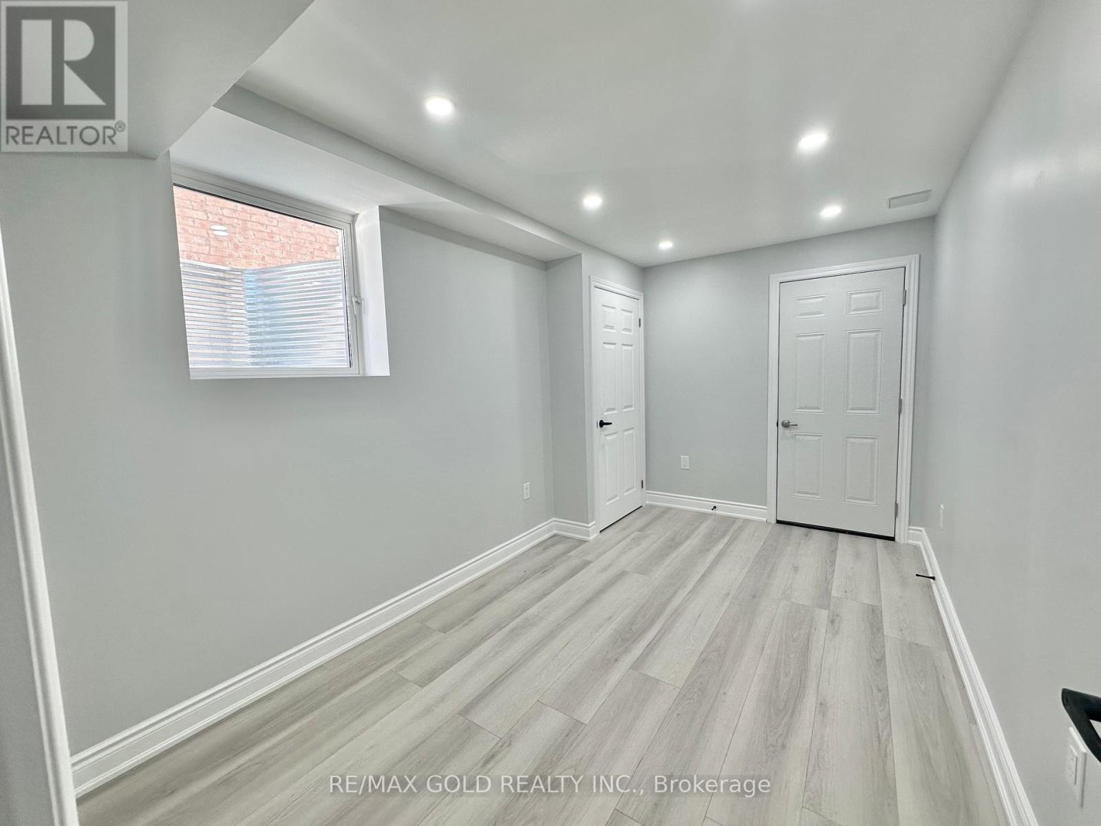 Bsmt - 555 Settlers Road W, Oakville, Ontario  L6M 1N5 - Photo 16 - W13097544