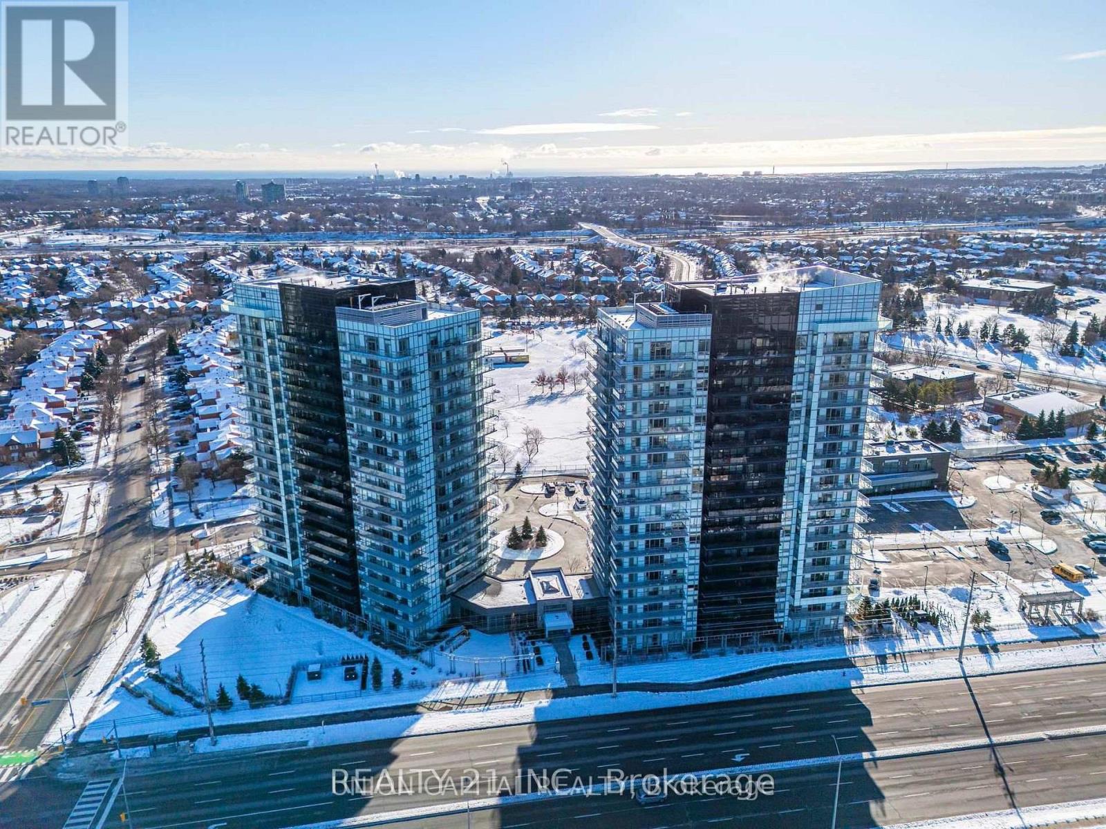 1001 - 4699 Glen Erin Drive, Mississauga, Ontario  L5M 2E5 - Photo 2 - W13097664