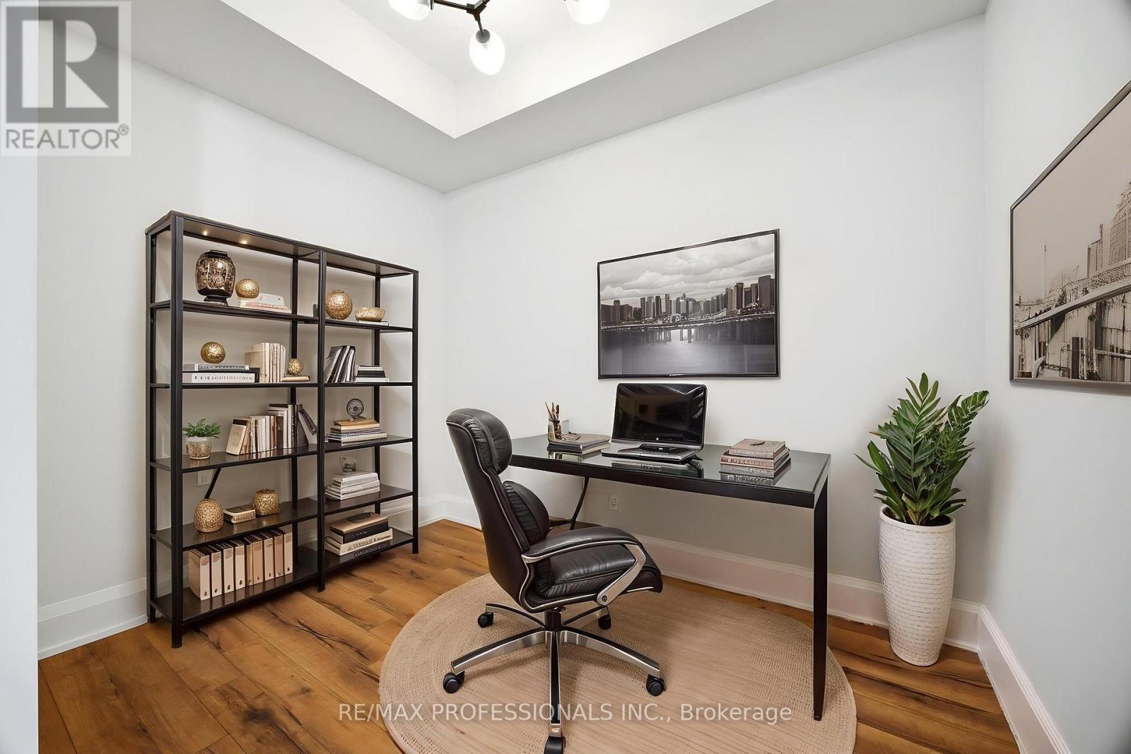 612 - 2 Old Mill Drive, Toronto, Ontario  M6S 0A2 - Photo 13 - W13097666