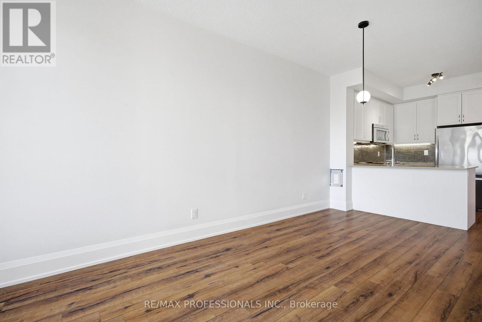612 - 2 Old Mill Drive, Toronto, Ontario  M6S 0A2 - Photo 21 - W13097666