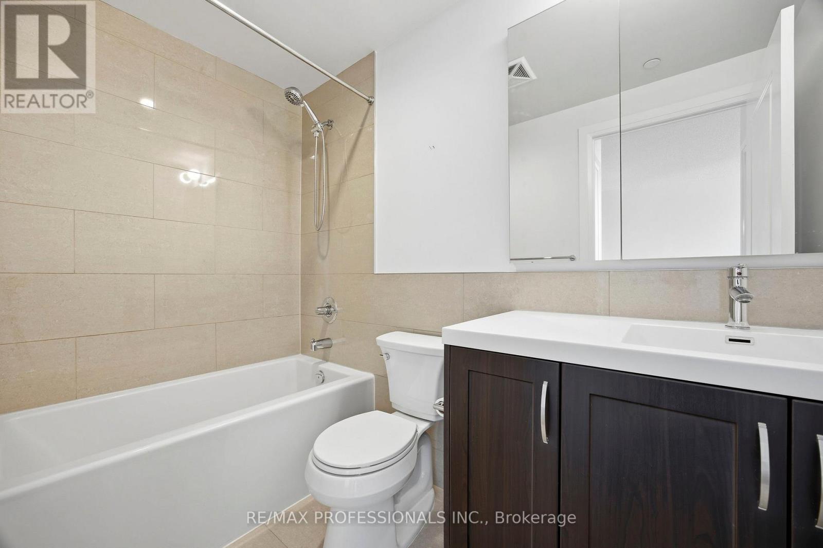 612 - 2 Old Mill Drive, Toronto, Ontario  M6S 0A2 - Photo 28 - W13097666