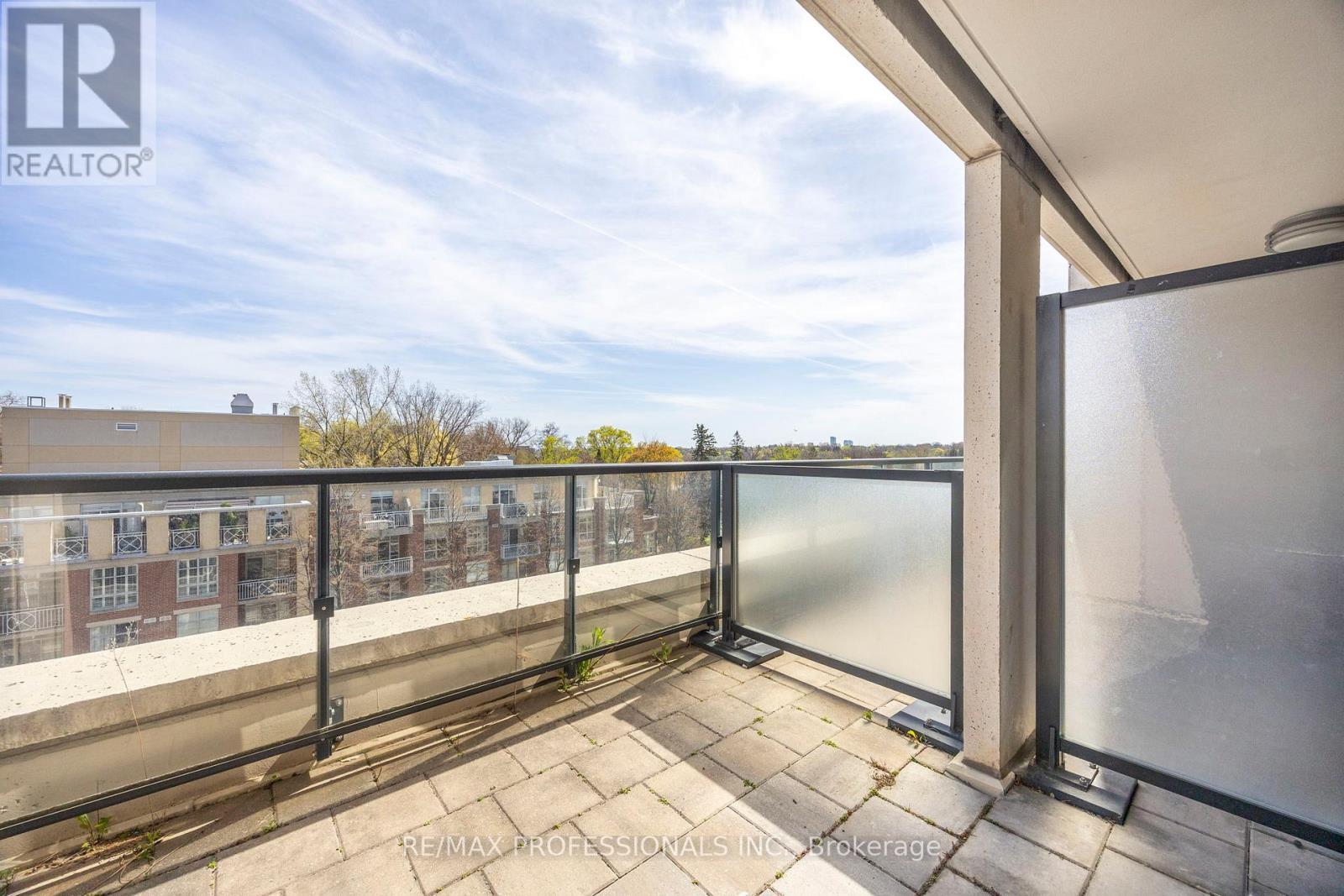612 - 2 Old Mill Drive, Toronto, Ontario  M6S 0A2 - Photo 31 - W13097666