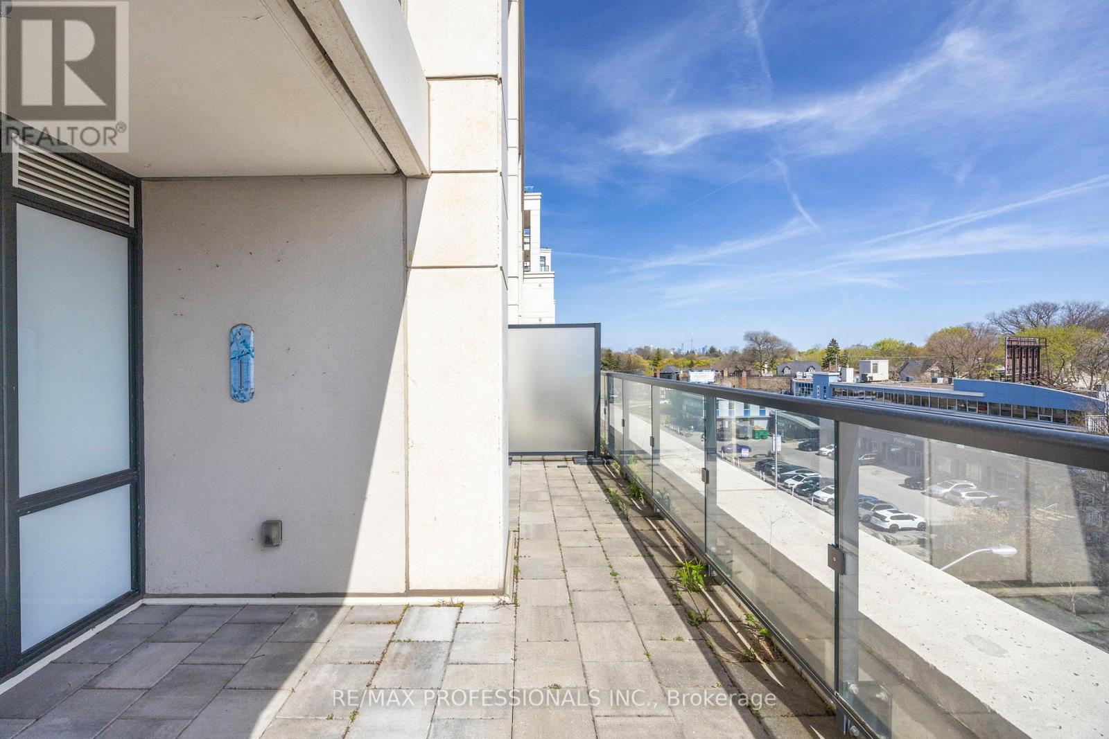 612 - 2 Old Mill Drive, Toronto, Ontario  M6S 0A2 - Photo 32 - W13097666