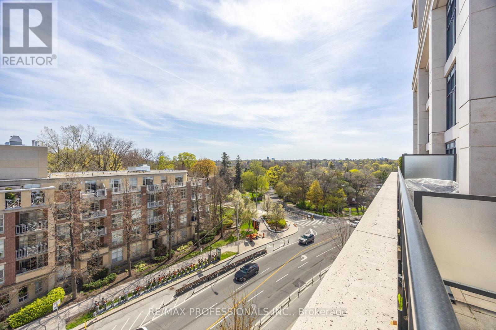 612 - 2 Old Mill Drive, Toronto, Ontario  M6S 0A2 - Photo 34 - W13097666