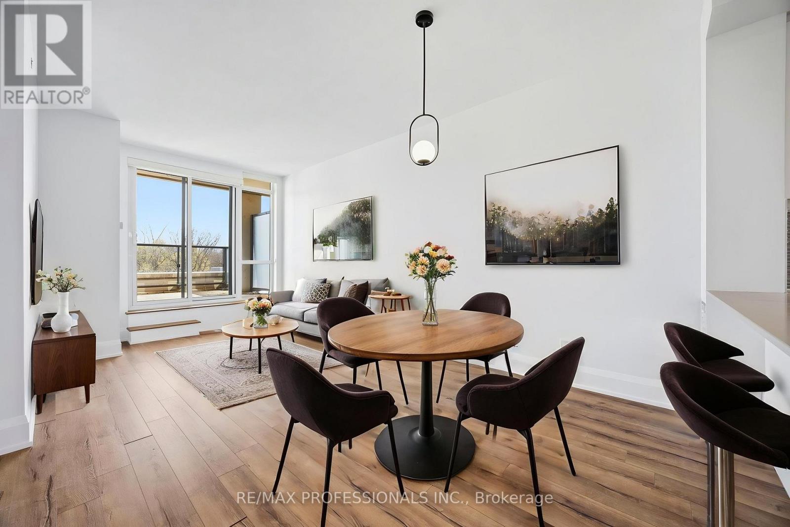612 - 2 Old Mill Drive, Toronto, Ontario  M6S 0A2 - Photo 7 - W13097666