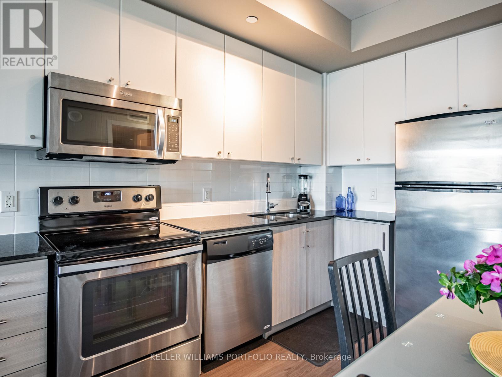 405 - 8 Fieldway Road, Toronto, Ontario  M8Z 0C3 - Photo 8 - W13097718