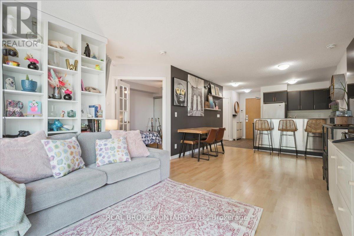 608 - 185 Legion Road N, Toronto, Ontario  M8Y 0A1 - Photo 8 - W13097728