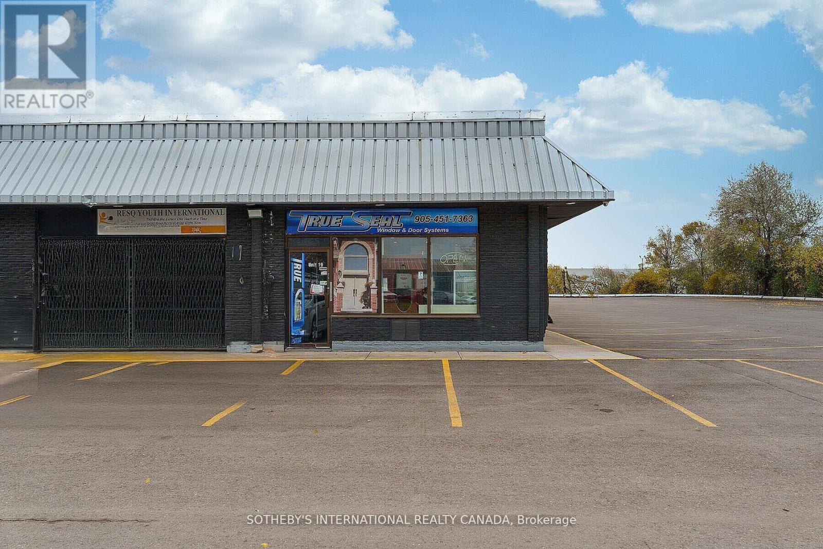13 - 289 Rutherford Road S, Brampton, Ontario  L6W 3R9 - Photo 3 - W13097766